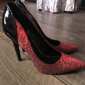 Guess High Heels Brand New size 6